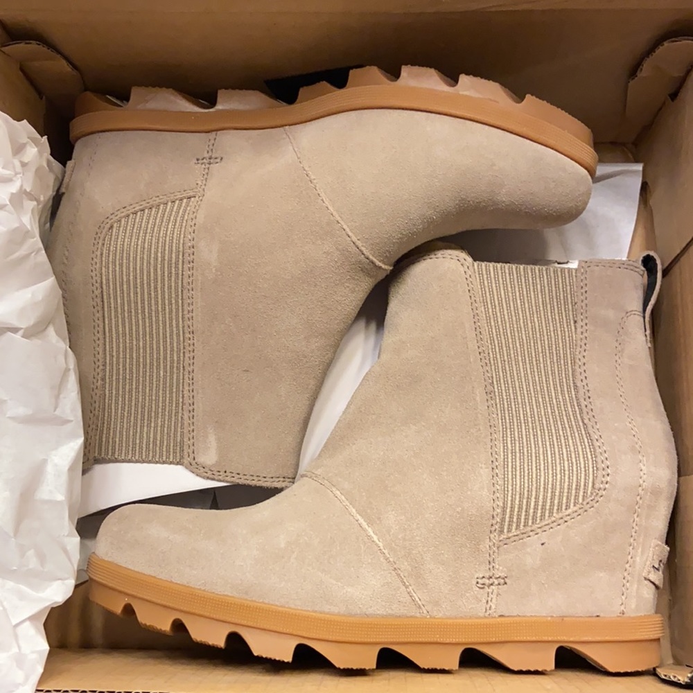 Sorel Joan of Arctic Wedge II, size 9.5